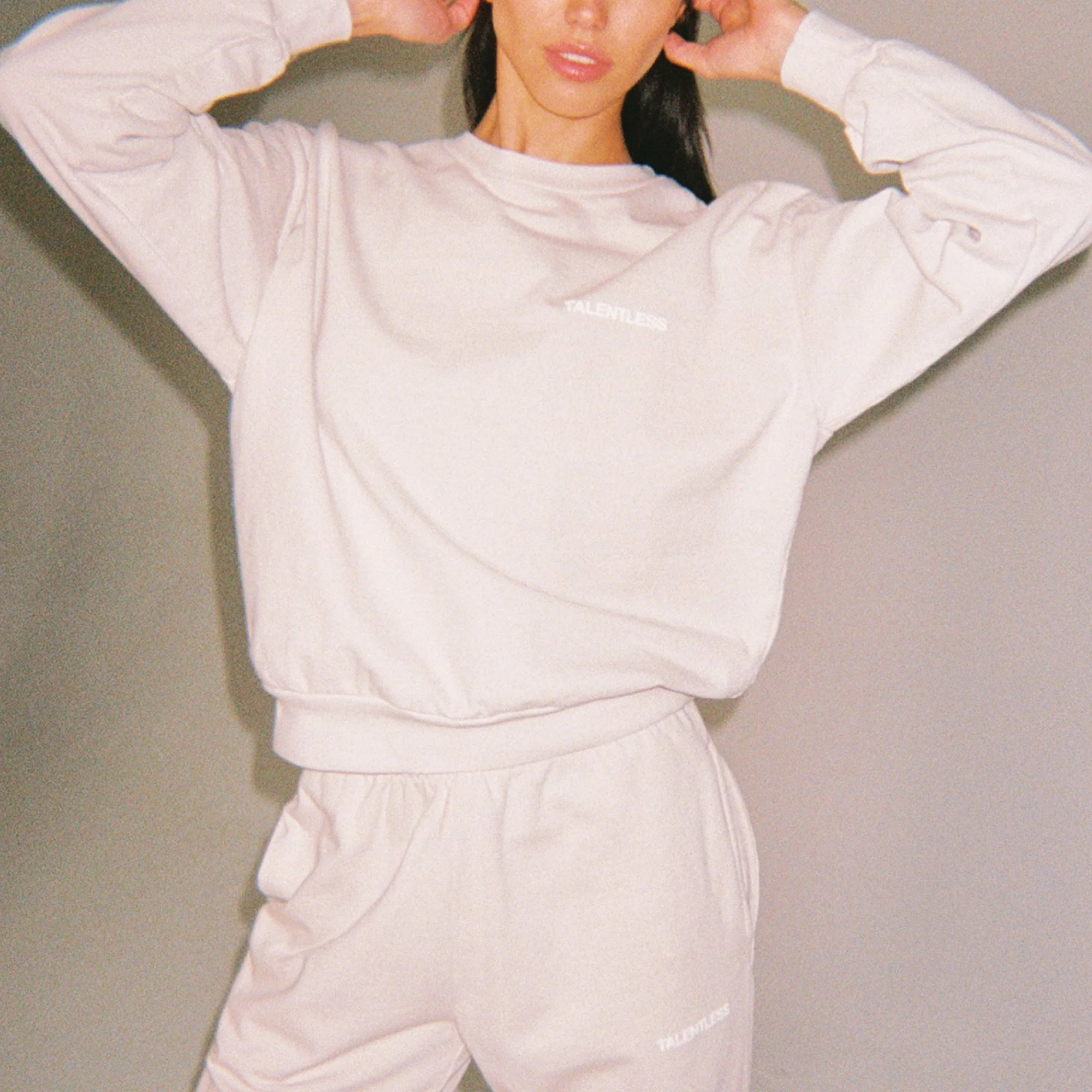 WOMENS LIGHTWEIGHT BUNDLE - Image 9