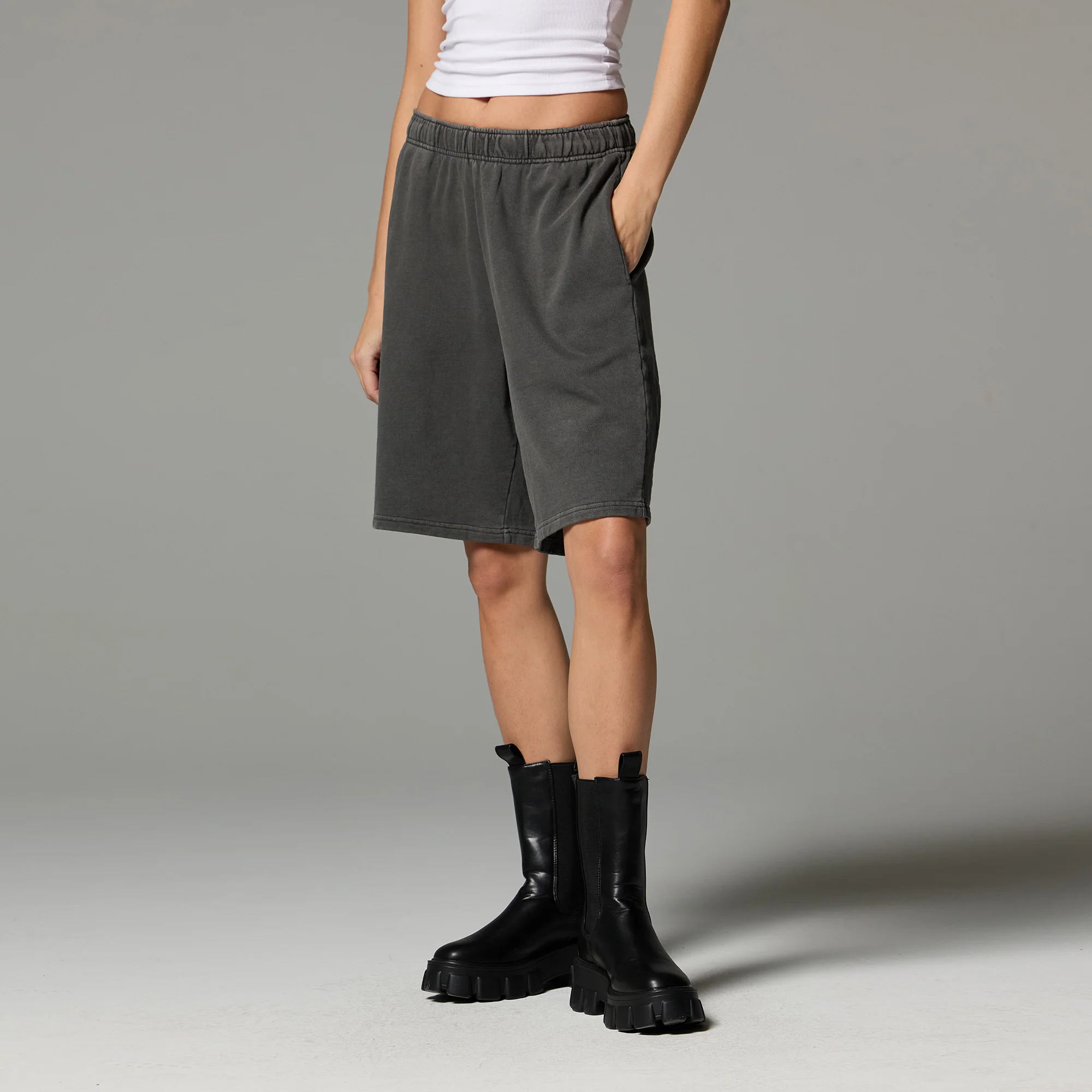 WOMENS BOYFRIEND SHORTS - Image 14