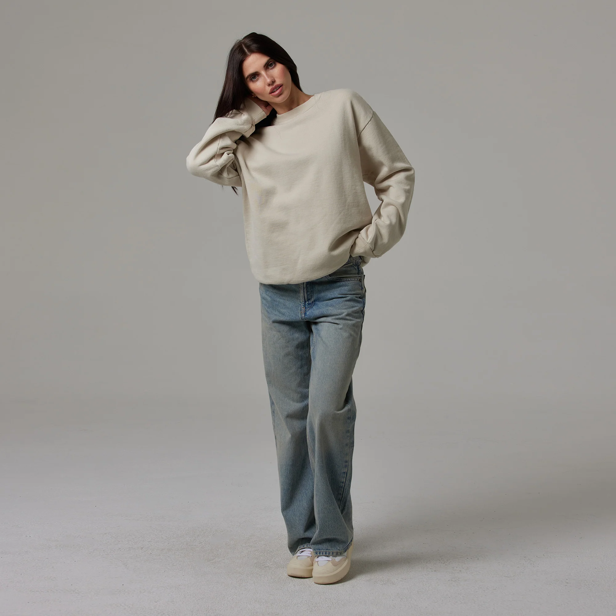 WOMENS OVERSIZED HEAVYWEIGHT CREWNECK - Image 3