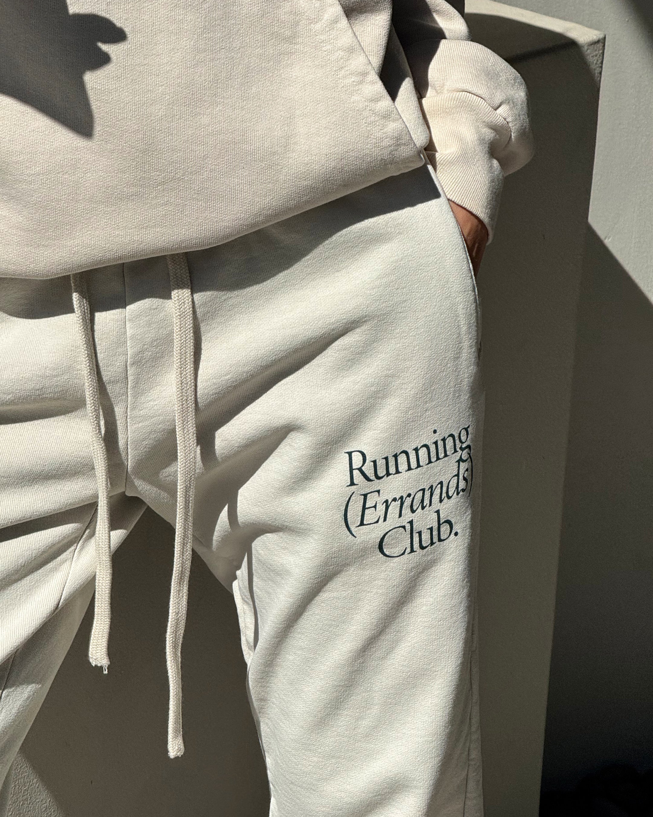 WOMENS RUNNING CLUB SWEATPANTS - Image 3