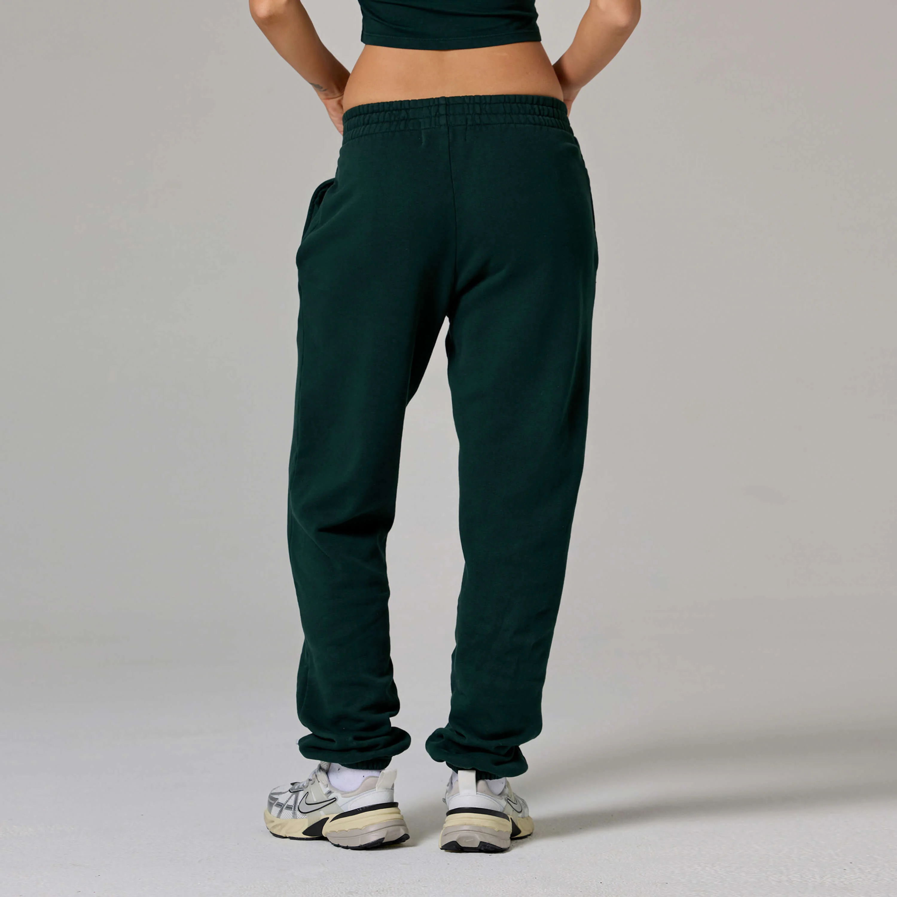WOMENS RUNNING CLUB SWEATPANTS - Image 12